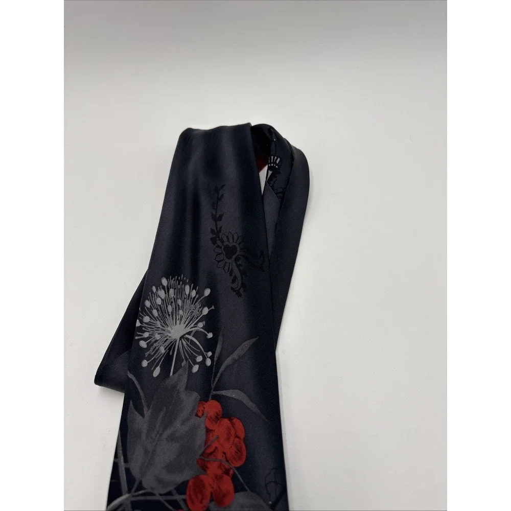Desantis Collection Hand Made 100% Silk Tie Floral And Berries Print 56